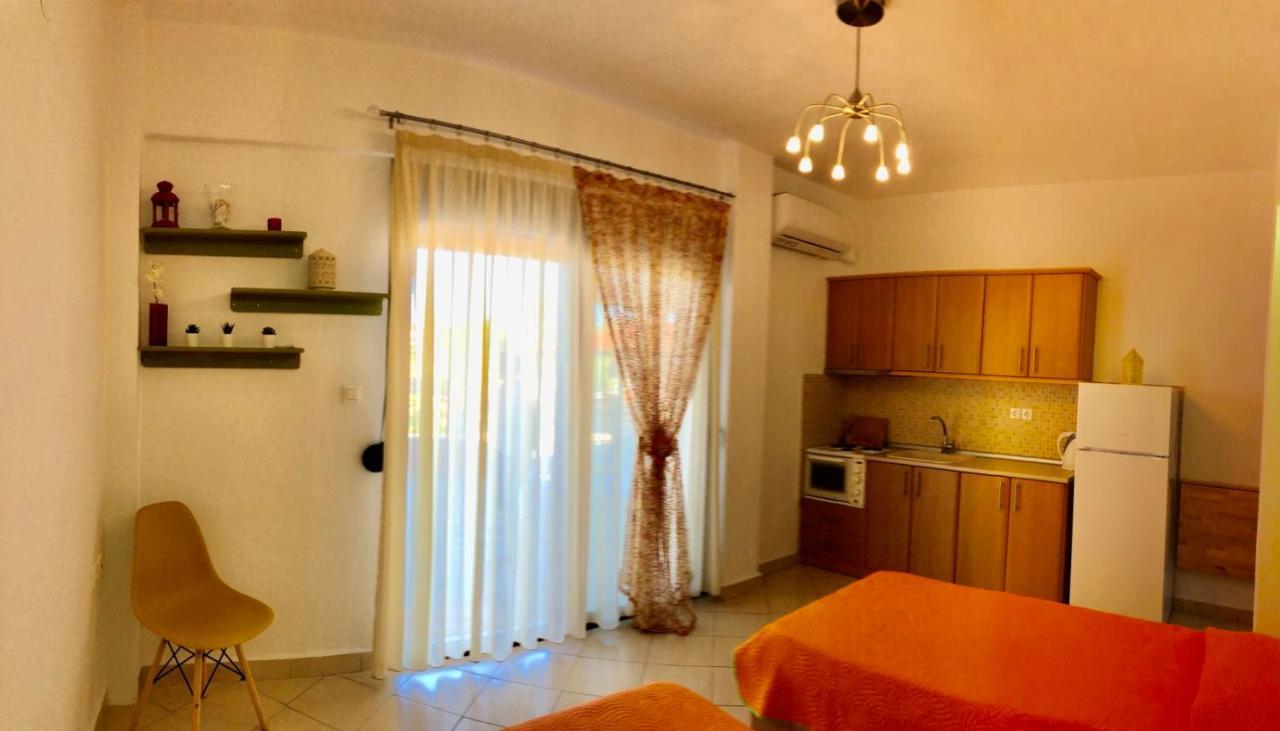 Afroditis House Ормос Пангиас Екстериор снимка